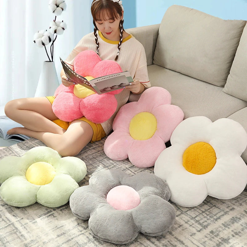 12/35cm Stuffed Five Petal Flower Cushion