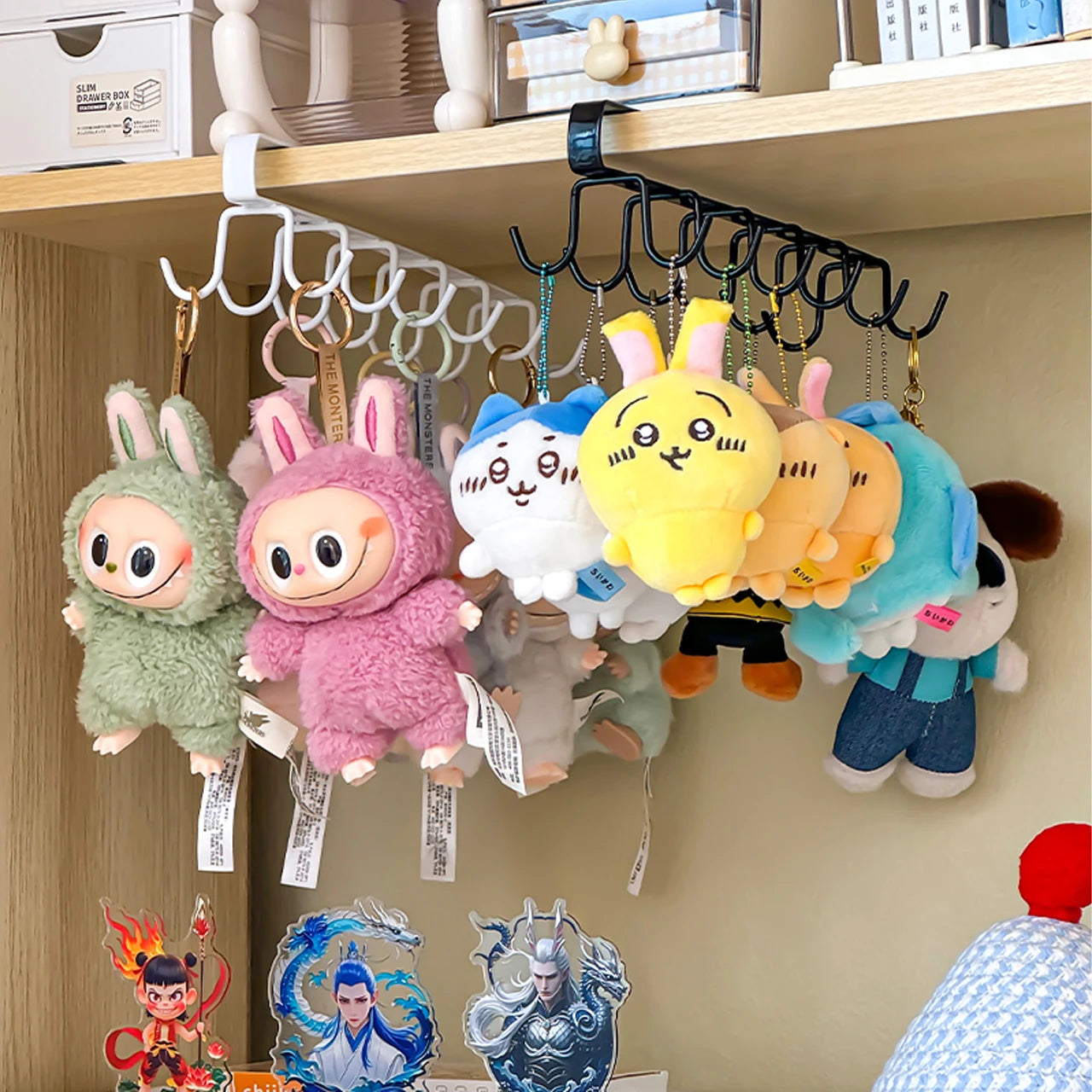 12-Hook Storage Rack - Multi-Purpose Hanging Organizer for Belts, Scarves & Ties